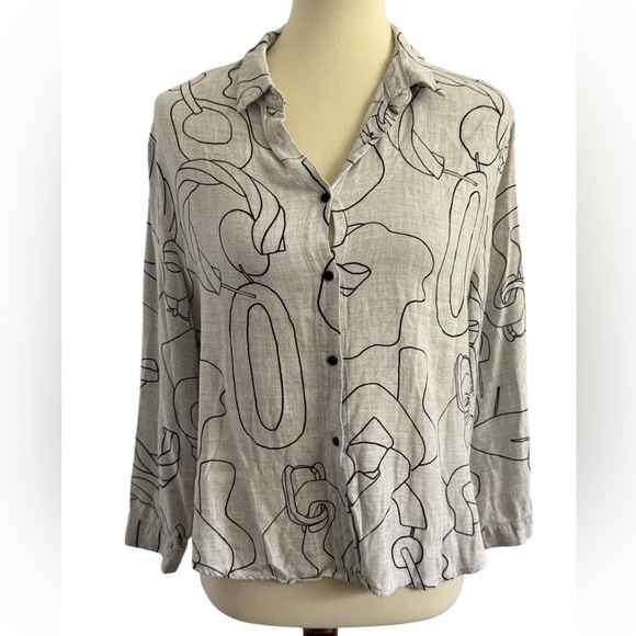 Parfois Geometric Abstract Soft Long Sleeve Black and White Crop Top Size Medium - Picture 1 of 7